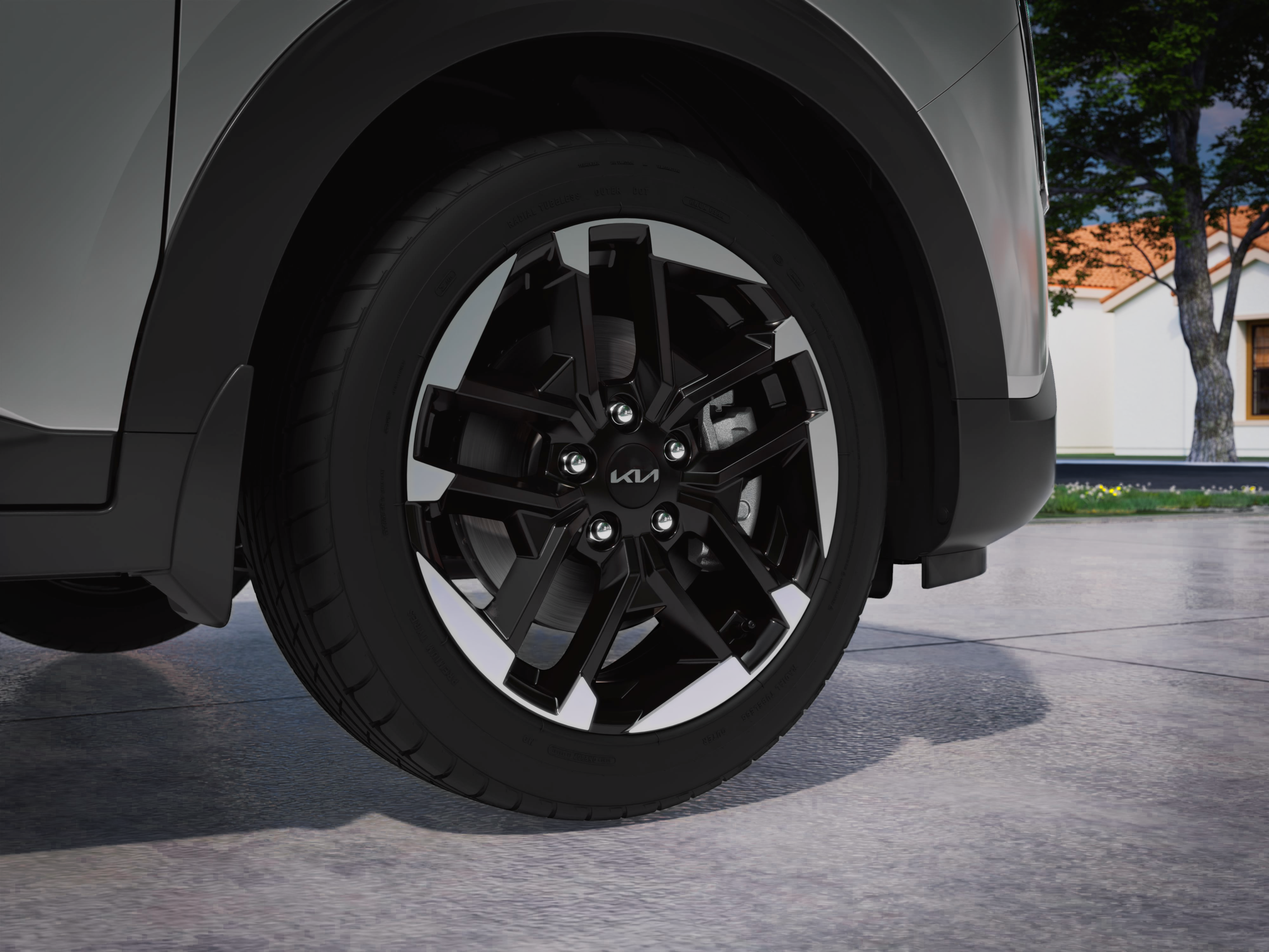 17-Inch Crystal cut dual tone alloy wheel